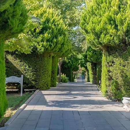 Курортный комплекс Palm Wings 5*