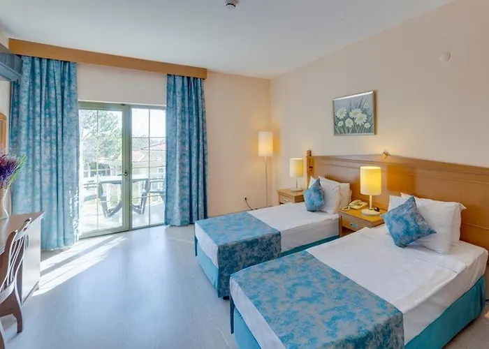 Palm Wings Resort 5*