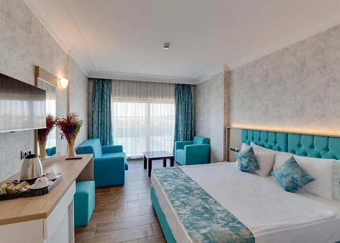 Palm Wings Resort 5*