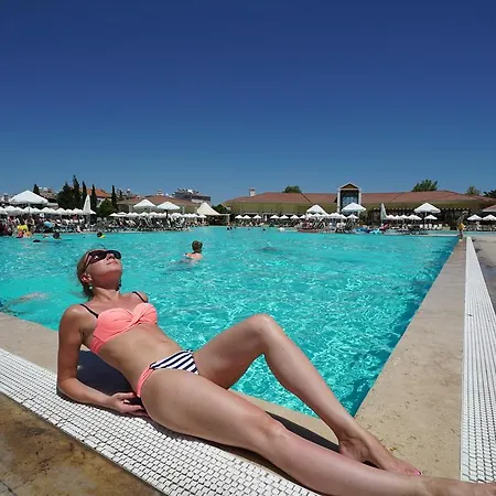 אתר נופש Palm Wings 5*